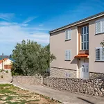 Ivusini Xiv V Casa vacanze *