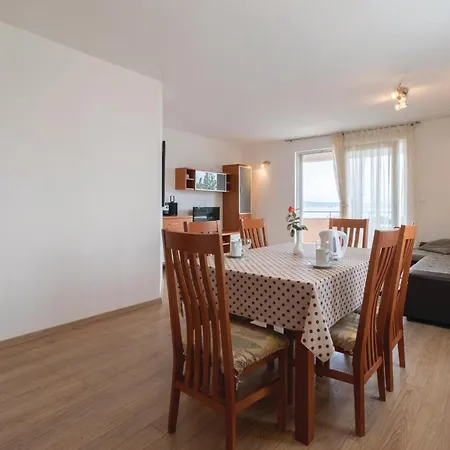 Ivusini Xiv V 別荘