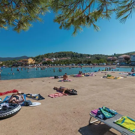 Ivusini Xiv V 度假居 Ždrelac