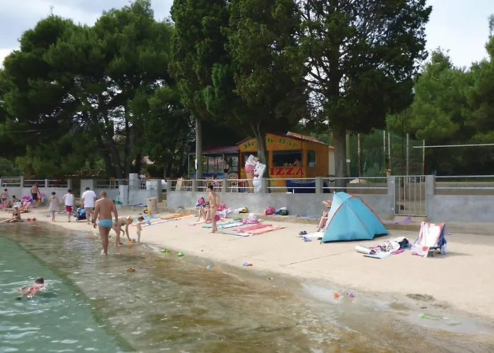 Ivusini Xiv V Vikendica Zdrelac