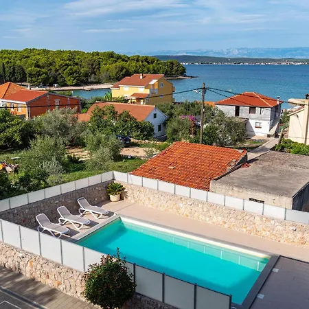 Ivusini Xiv V Casa vacanze