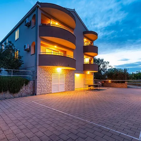 بيت للعطل Ivusini Xiv V *