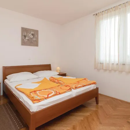 Ivusini Xiv V Casa vacanze *