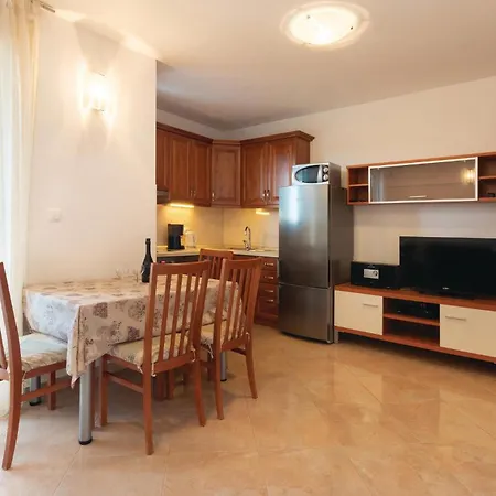 Ivusini Xiv V بيت للعطل