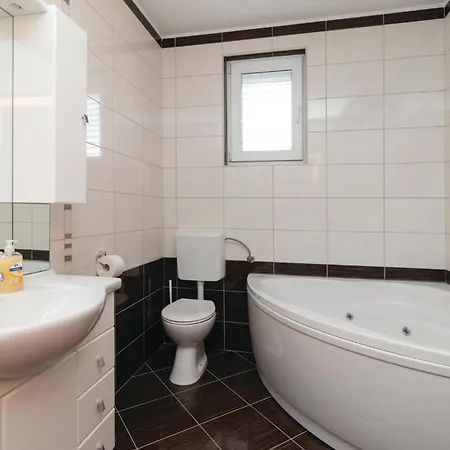 Casa vacanze Ivusini Xiv V Ždrelac