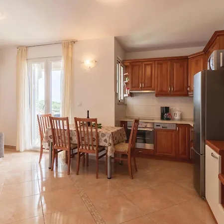 Casa vacanze Ivusini Xiv V *