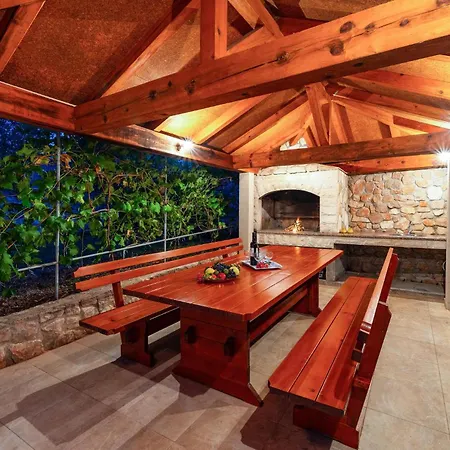 Ivusini Xiv V Casa vacanze Ždrelac